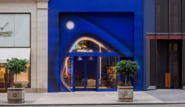 Meta Opens Its First NYC Pop-Up on Fifth Avenue and It's Blue