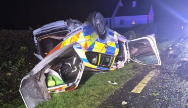 Investigation under way as garda patrol car crashes and flips onto roof en route to burglary call