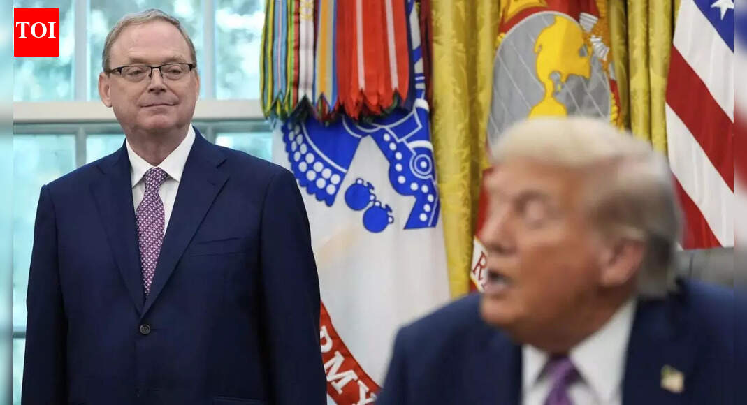 US jobs & AI: Donald Trump adviser blames AI-led efficiency for labour market 'quiet time'; views hiring slowdown as temporary