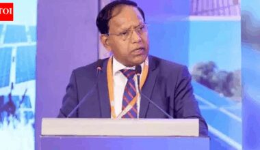 'Need to widen pension net to those earning over 15,000'