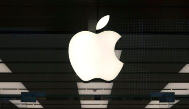 Apple Warns All iPhone Users—Do Not Take These Calls