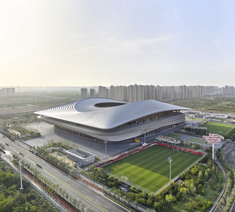 Xi’an International Football Center / Zaha Hadid Architects + iDEA + AISA - Exterior Photography