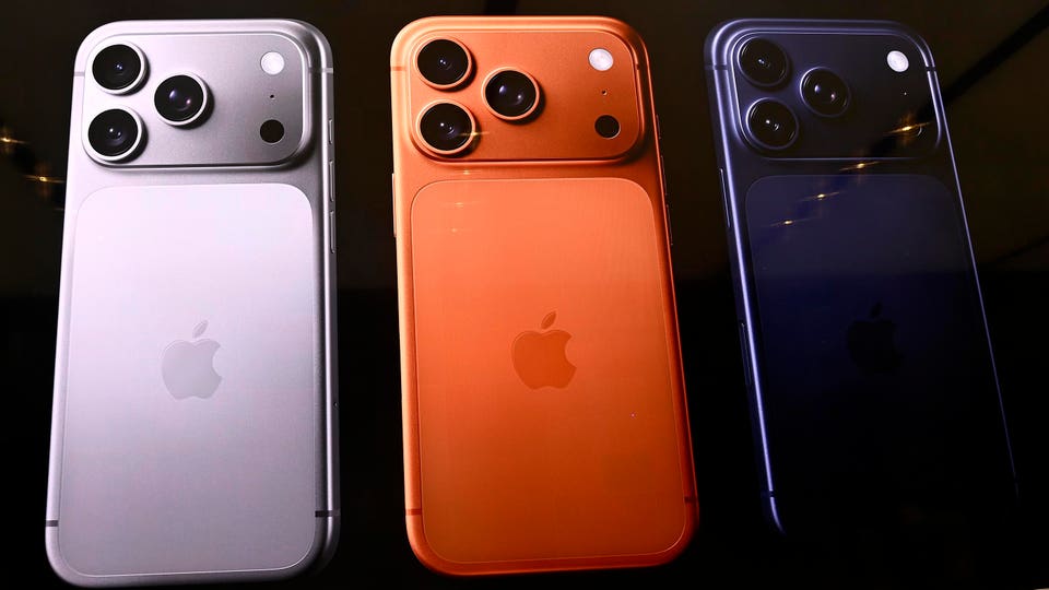 Apple Launches iPhone 17 Line Up In Sydney