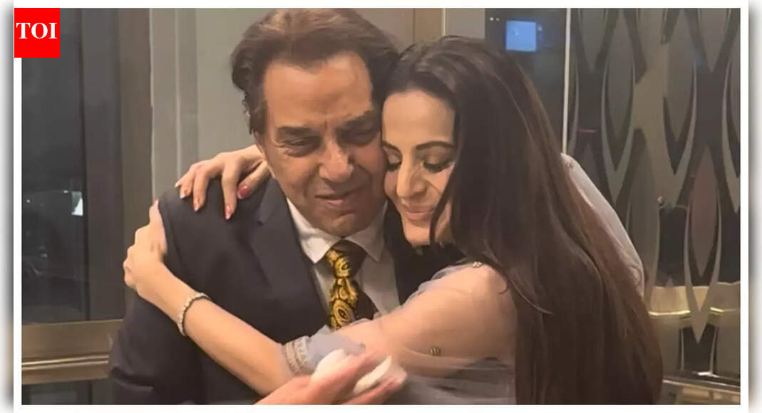 Ameesha Patel shares fond memories of Dharmendra, says, 'he always made me feel as if I was part of the Deols’ |