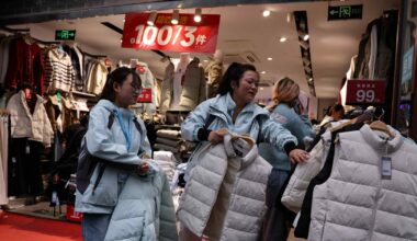 China's long-term yields sink below Japan's for first time - Nikkei Asia