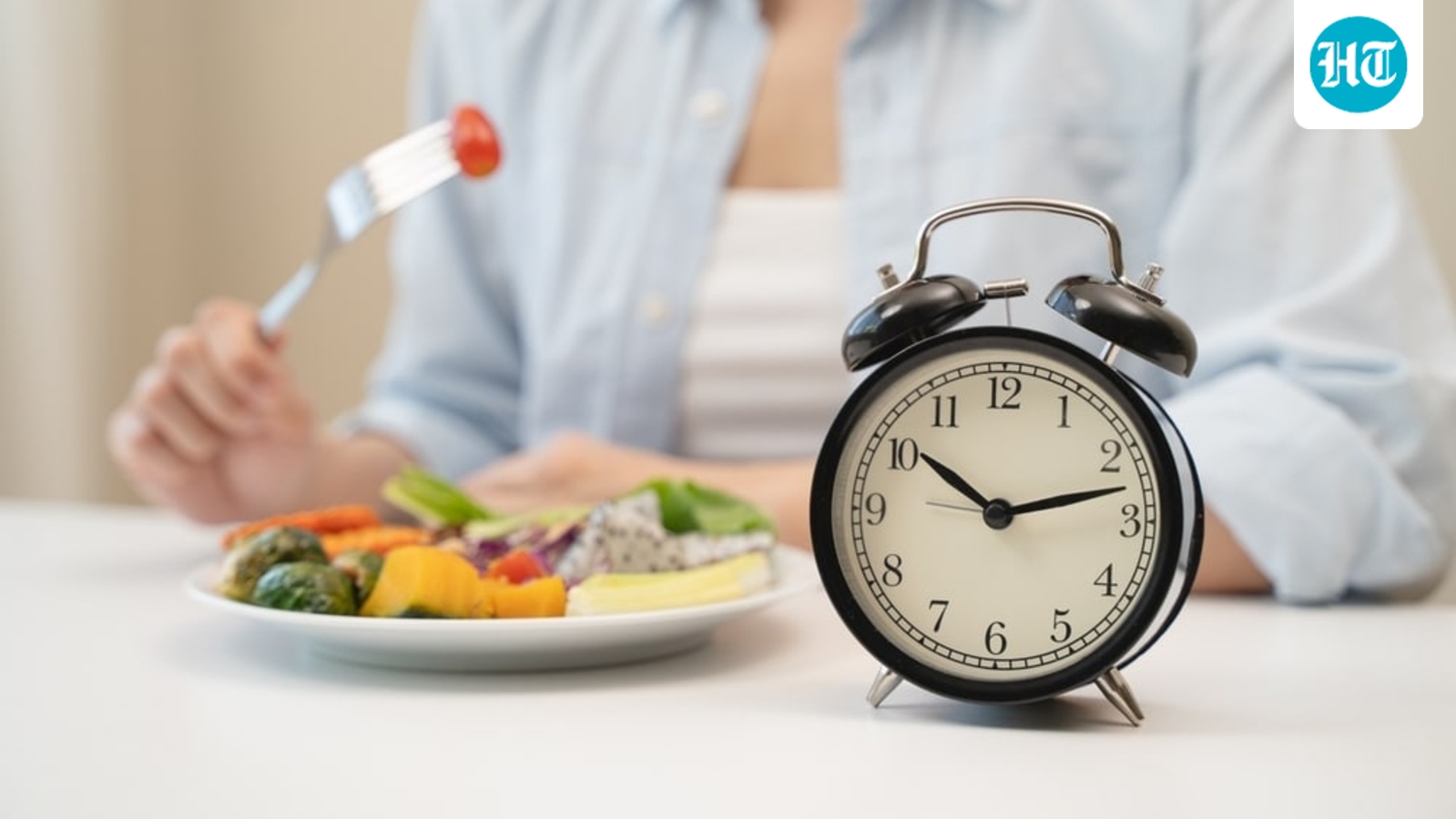 Fitness coach shares 7 weird habits he follows to stay lean all year round: ‘I don’t eat until noon'