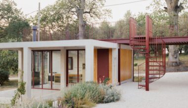 Annesso Rosso by Mecozzi Verdini