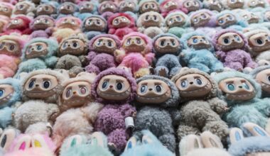 Pop Mart Leads China Consumer Rally After Beijing’s Growth Push