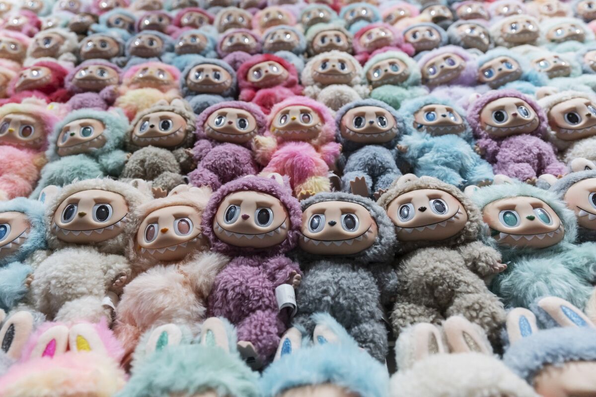 Pop Mart Leads China Consumer Rally After Beijing’s Growth Push