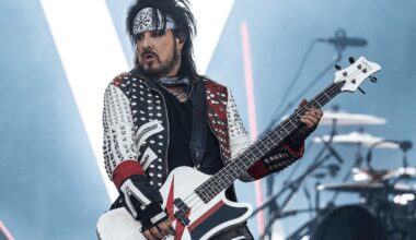 'We Honestly Thought That Was It': Nikki Sixx Opens Up on Mötley Crüe's 2015 Farewell Tour, Reveals Why They Decided to Return - Ultimate Guitar