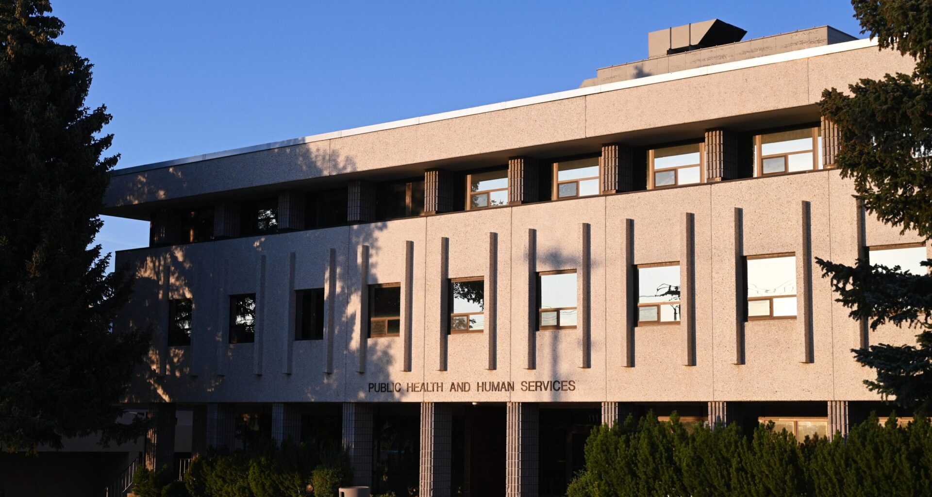 Why only two towns submitted proposals for an eastern Montana mental health facility