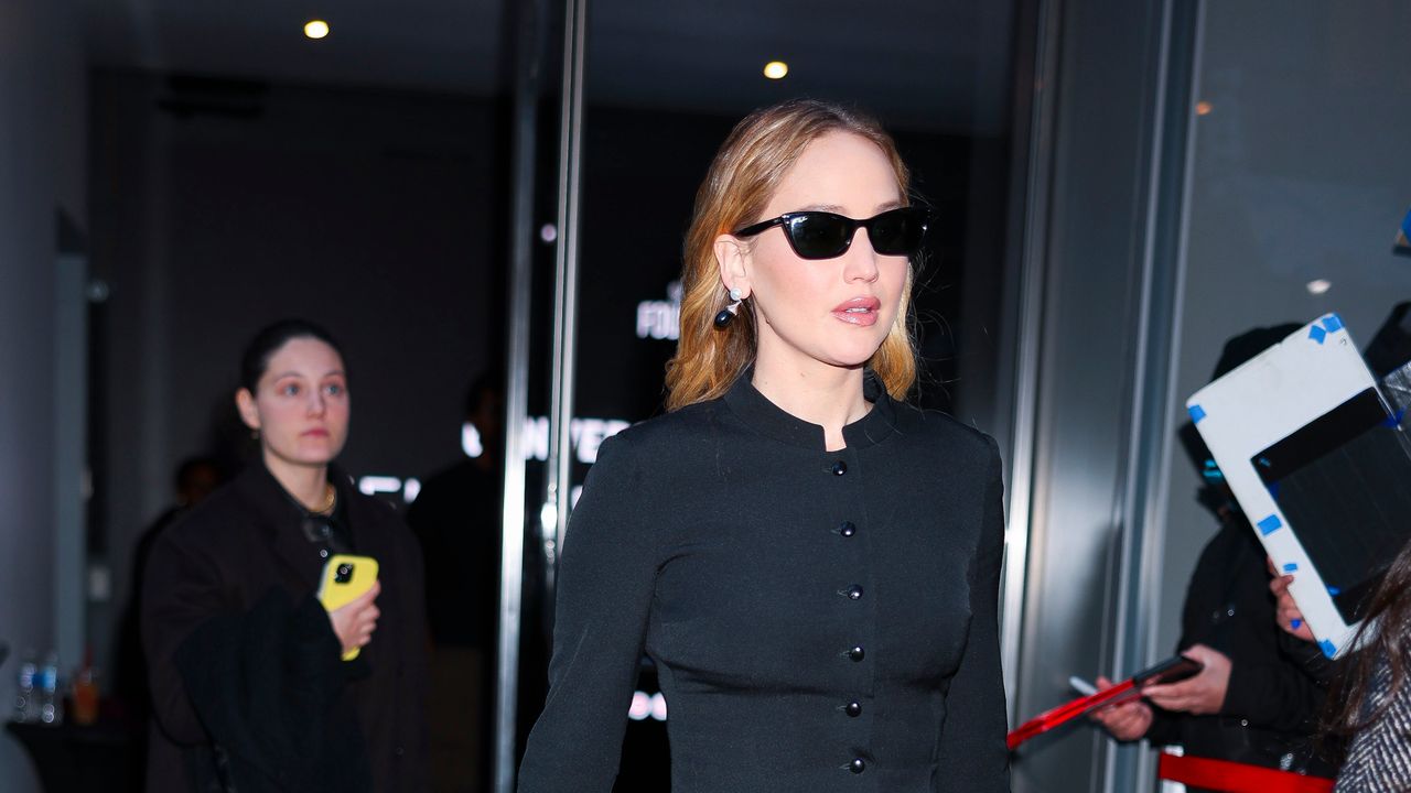 Jennifer Lawrence Dips Back Into Her Favorite Kind of Vintage