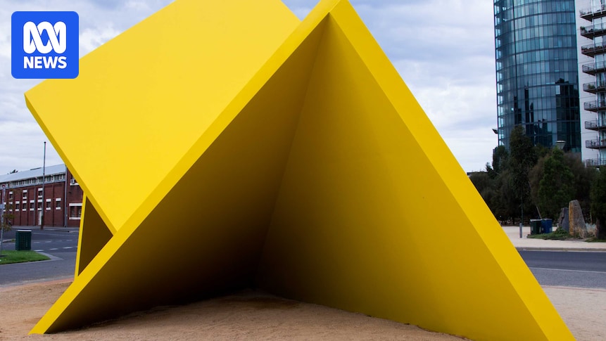 City of Melbourne rejects Mildura's attempt to return 'Yellow Peril' home