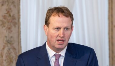 Concern over ‘pull’ factors prompts Government to tighten asylum rules – The Irish Times