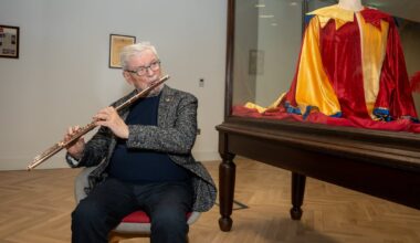 Flautist James Galway to be honoured in native Belfast for ‘extraordinary contribution’ to music – The Irish Times