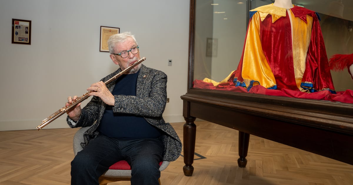 Flautist James Galway to be honoured in native Belfast for ‘extraordinary contribution’ to music – The Irish Times