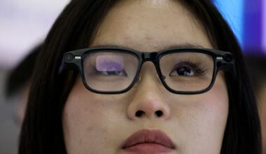 Alibaba starts selling Quark AI glasses in China, enters global wearables race