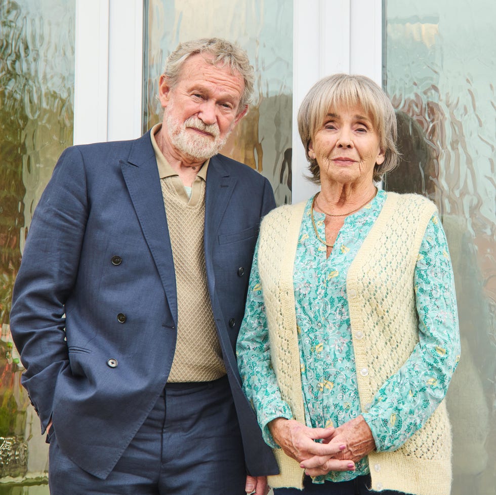 cast list:edith sue johnston / arthur paul copley / jade alexa davies / kaylee mia tormey cast list:edith sue johnston / arthur paul copley / jade alexa davies / kaylee mia tormey