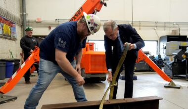 Canada budget deficit over first six months of 2025/26 rises to C$16.09 bln