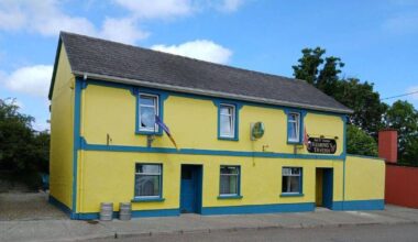 North Cork residents intend to buy last pub in Cullen village to combat social isolation