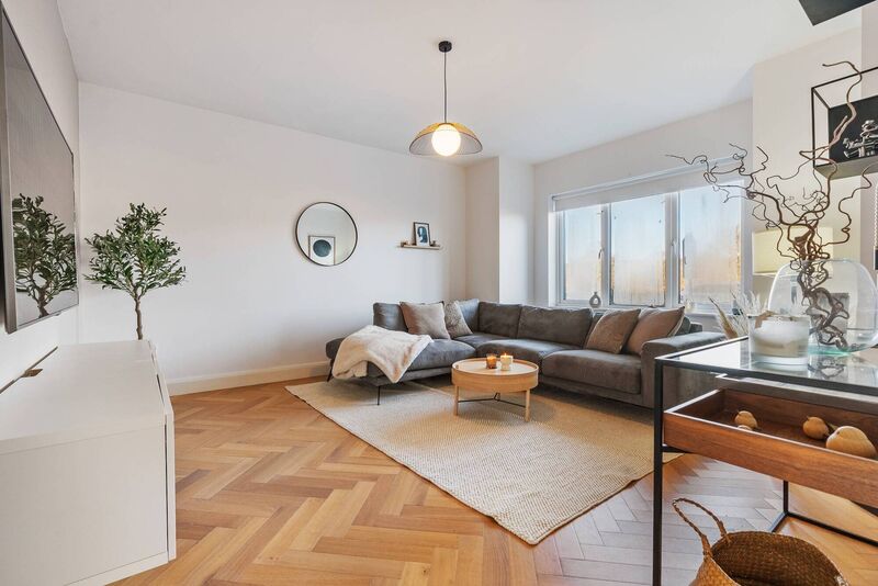 Solid oak herringbone floor is a job for life