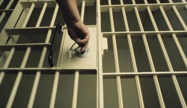 Cork man who robbed 'terrified' students in school locker room jailed  