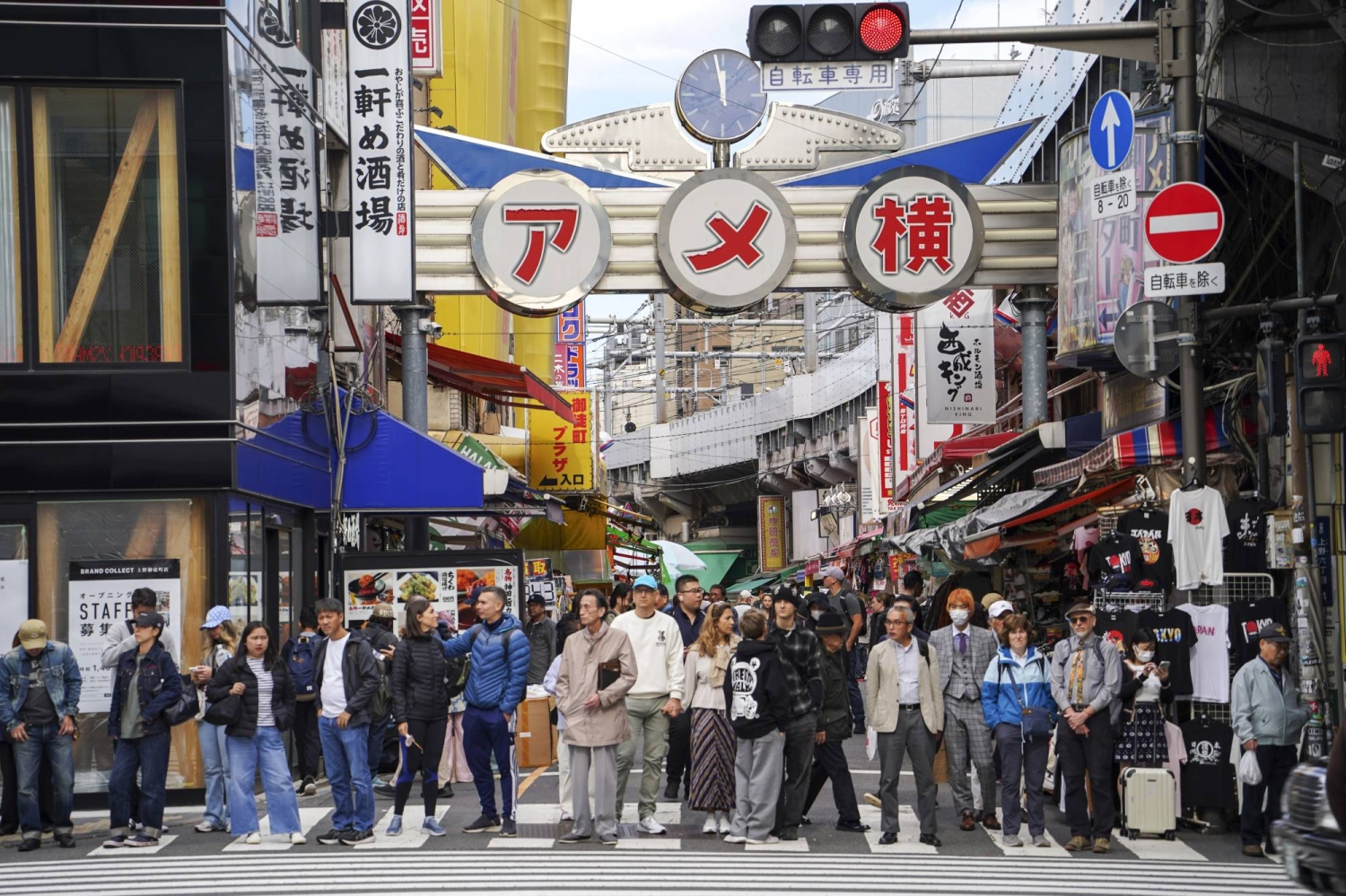 Japanese households boost spending despite inflation hit