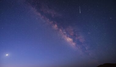 Riches from outer space lure meteor hunters to the Sahara Desert