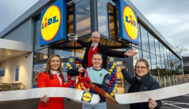 Kerry ladies football star officially cut ribbon on new Lidl store