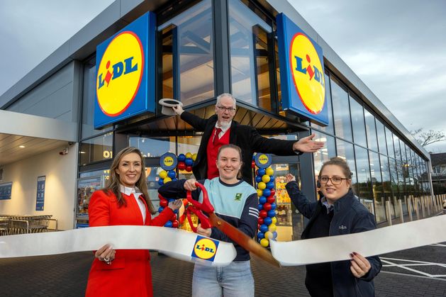 Kerry ladies football star officially cut ribbon on new Lidl store