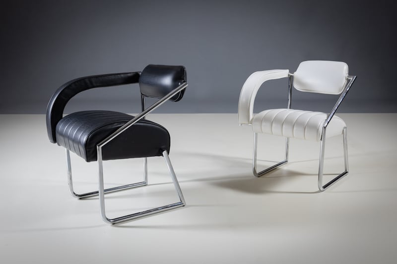 Nonconformist chairs in black and white by Irish architect and designer Eileen Gray