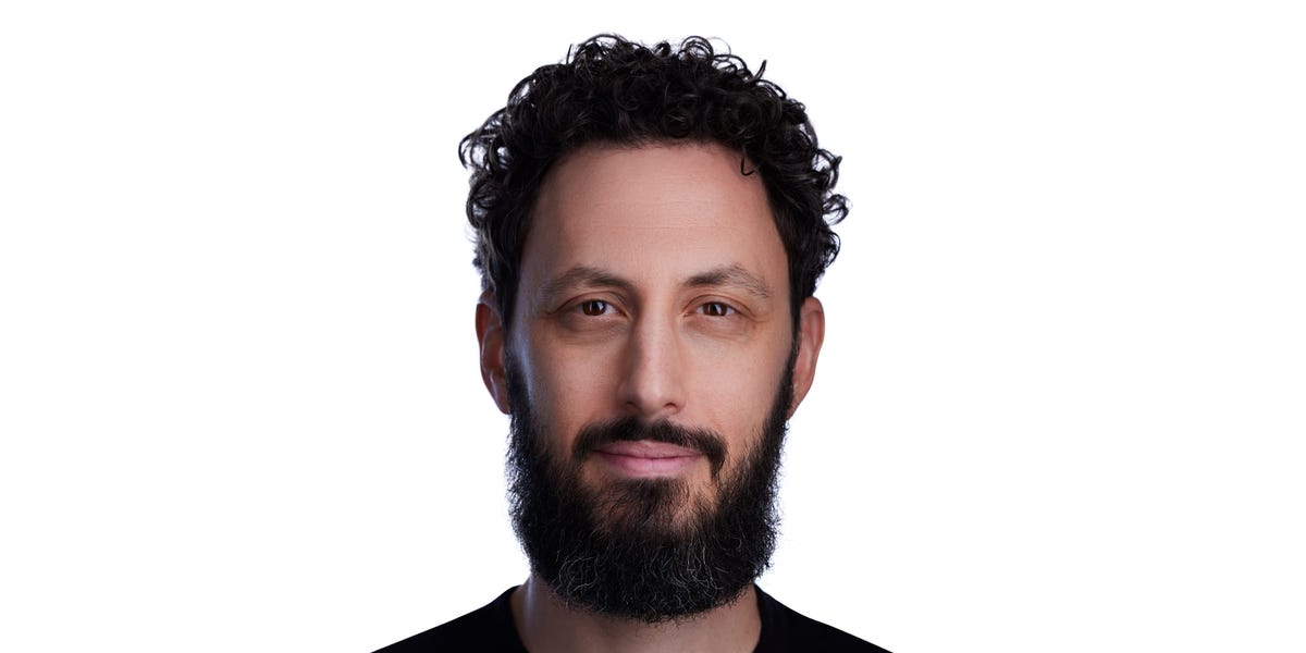 Digit CEO Ethan Bloch Launches Hiro, an AI Financial Advice Platform