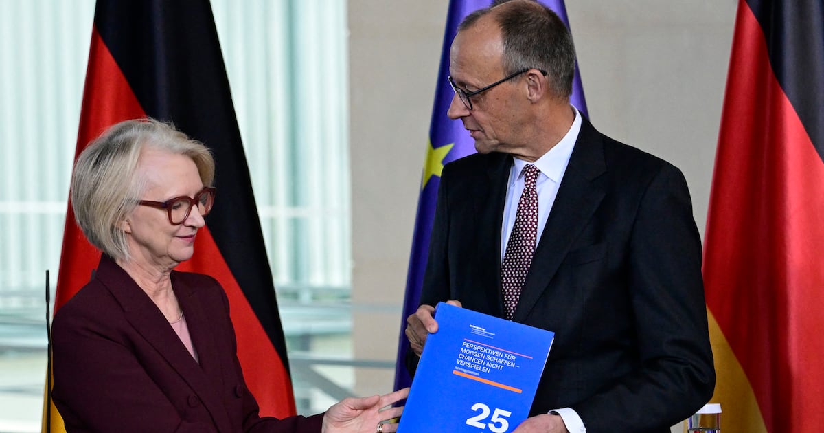 Berlin at risk of ‘squandering opportunities’ to revive Germany’s ailing economy, new report says – The Irish Times