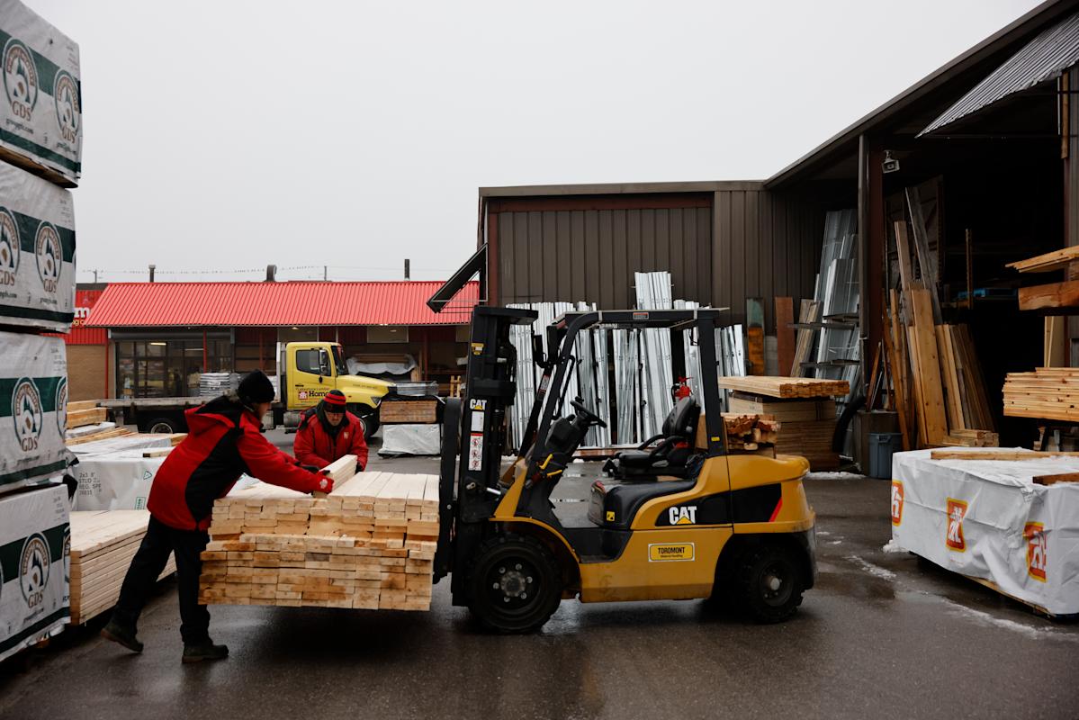Canada's 67K jobs gain and lower unemployment bolster case for BoC to hold rates