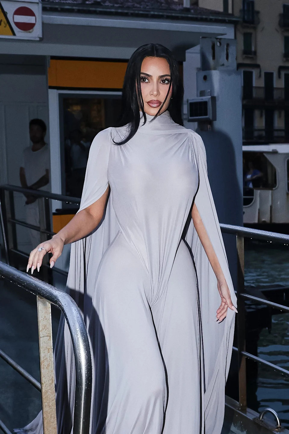 Kim Kardashian Arrives At Diane Von Furstenberg Award At Teatro Goldoni During The 82nd Venice International Film Festival In Venice