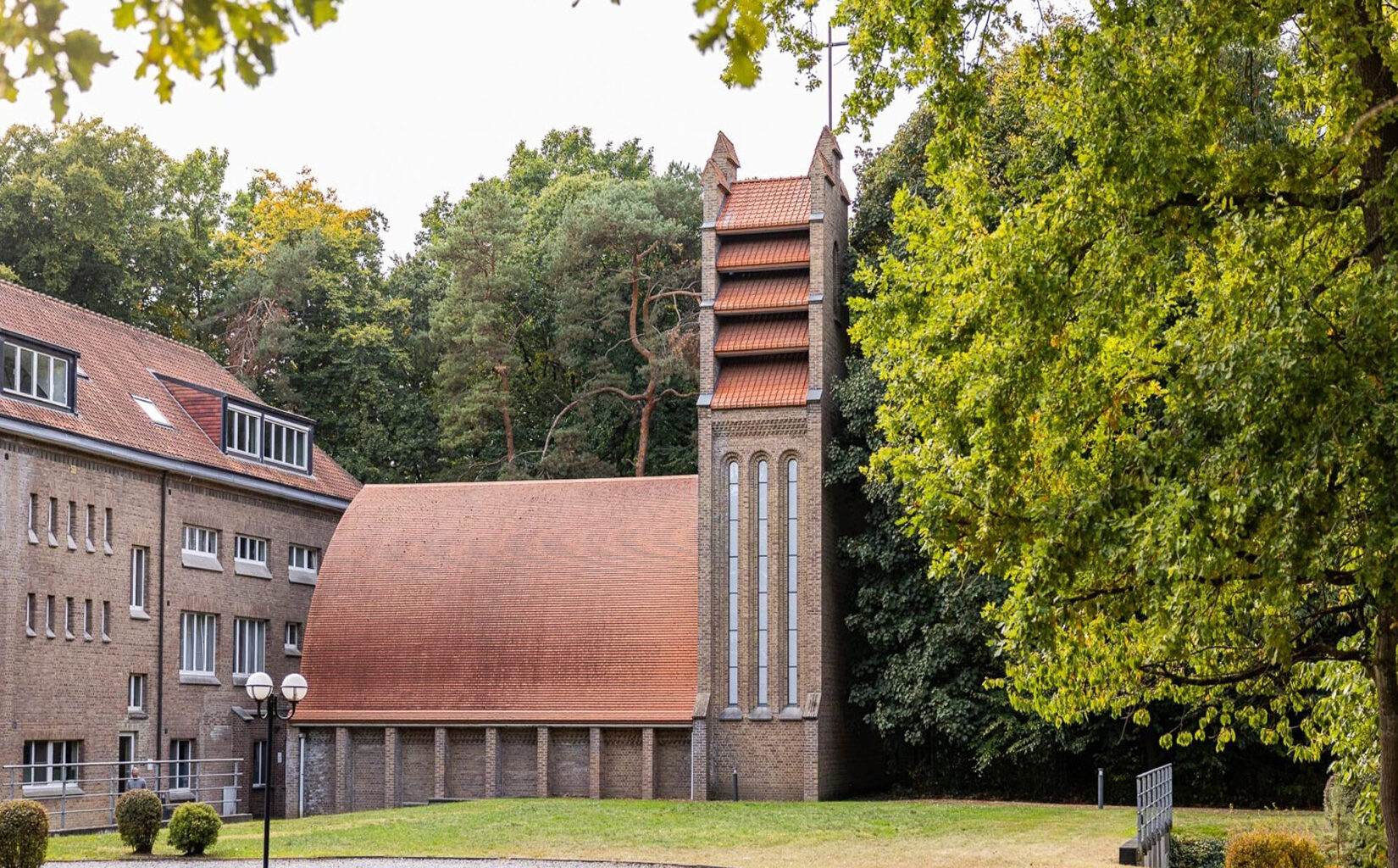 Renovation opportunity: Henry Lacoste’s modernist chapel in Belgium