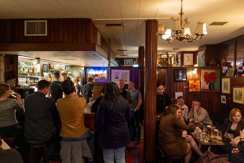 A busy Grogan's pub on South William Street. Photograph: Tom Honan