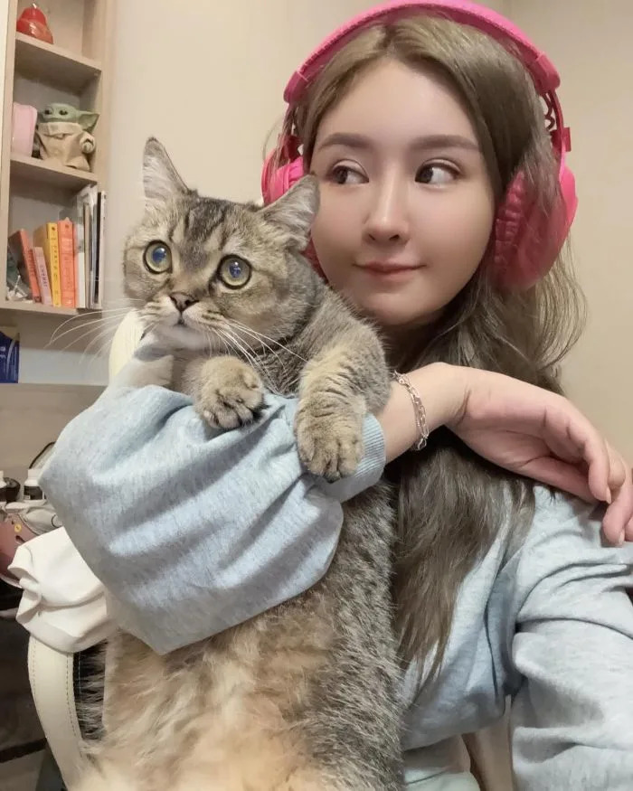 Iris Hsieh was found dead in a bathtub by Namewee