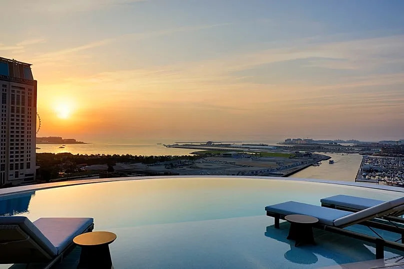 There is an ocean-facing outdoor infinity pool at level 76 - one of the highest in the world.