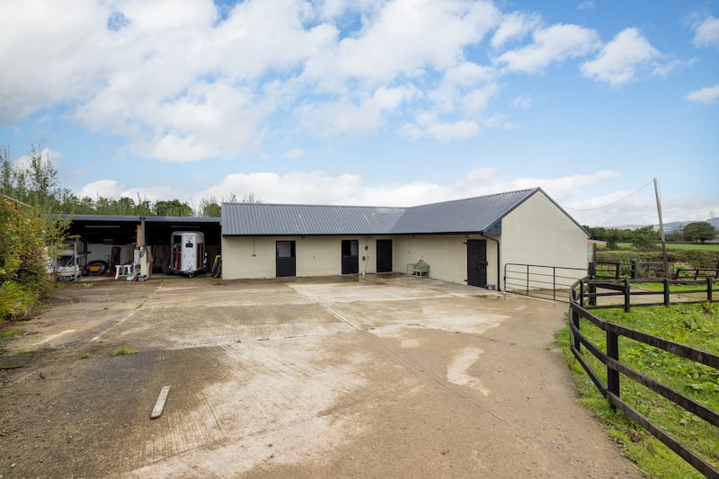 The property has equestrian facilites