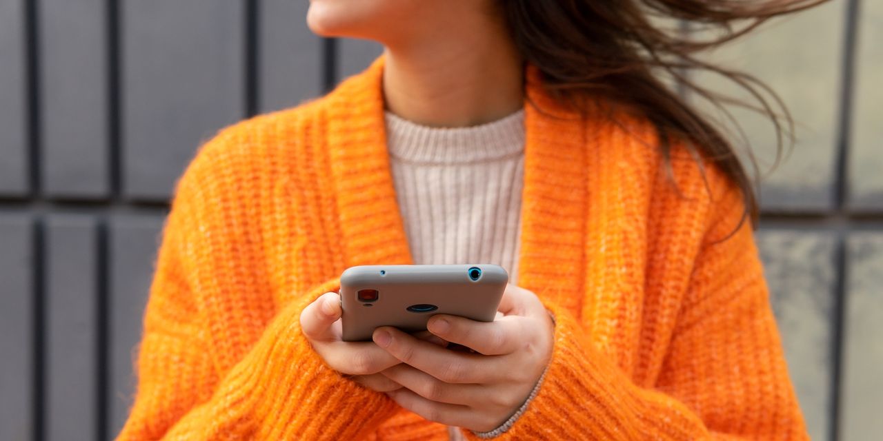 4 RD-Approved Nutrition Apps That Won’t Make You Hate Yourself