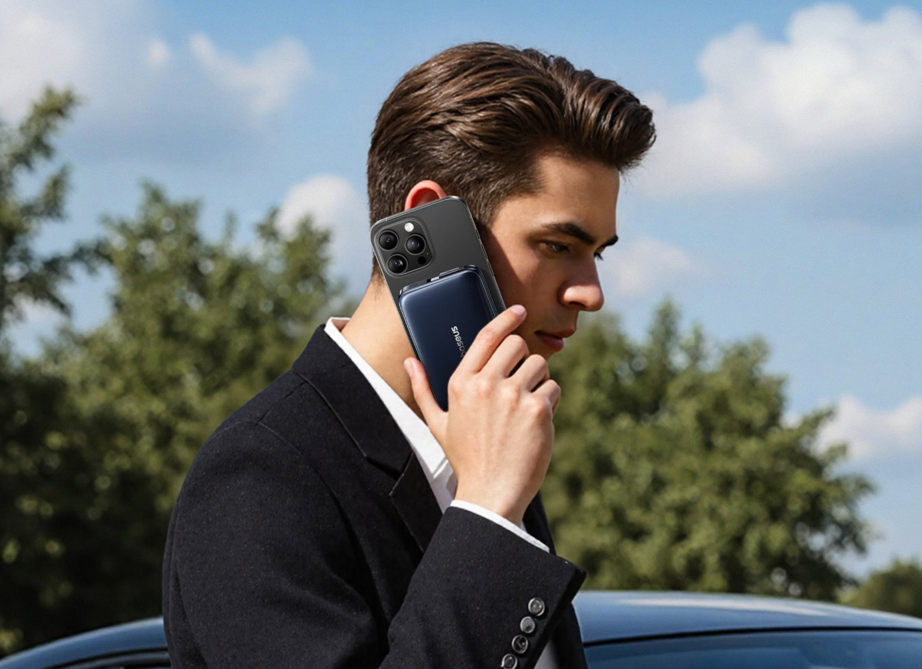 Baseus PicoGo AM61 Magnetic Power Bank In Use