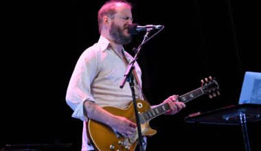 "One shade to hold an entire emotional world"