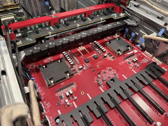 Broadcom PEX90144 In Dell PowerEdge XE7745 Chassis At SC25 Internal Switches 2 Large
