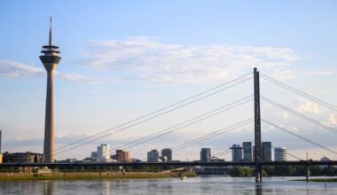 Euro zone economy grows at fastest pace in more than two years, PMI shows