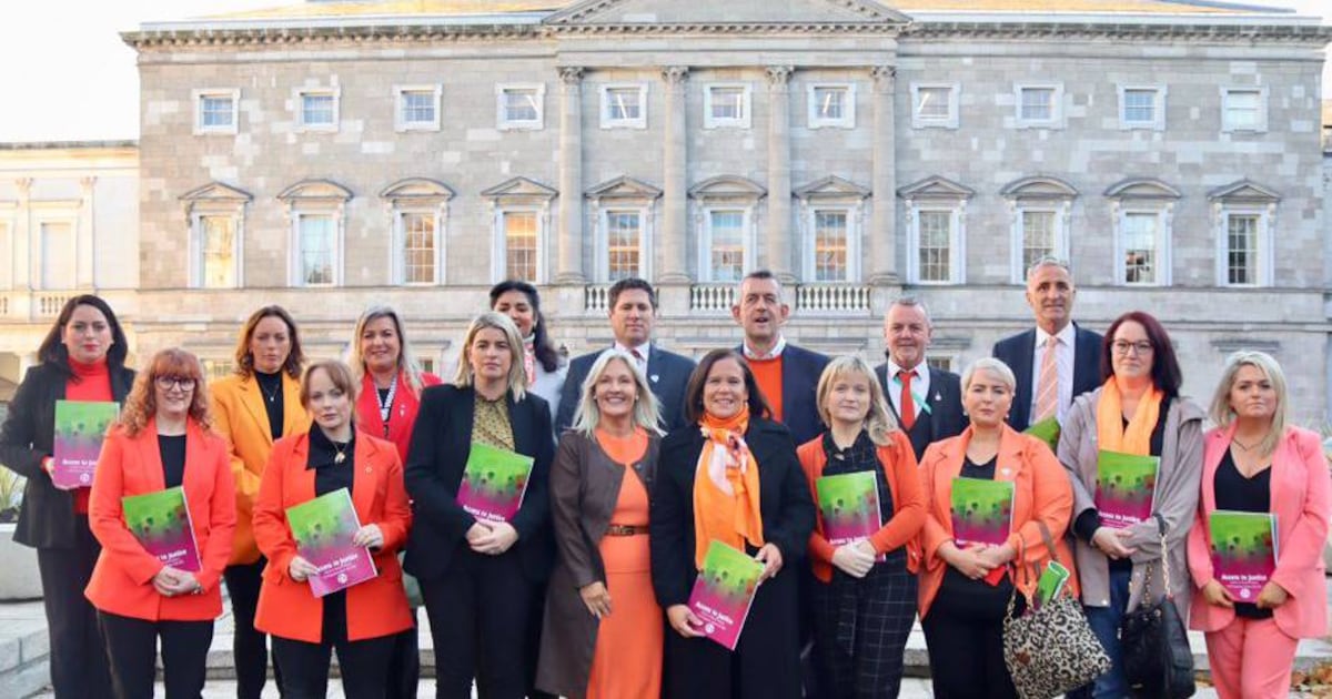 Verona Murphy says photo opportunity with Sinn Féin does not mean she supports party’s Bill – The Irish Times