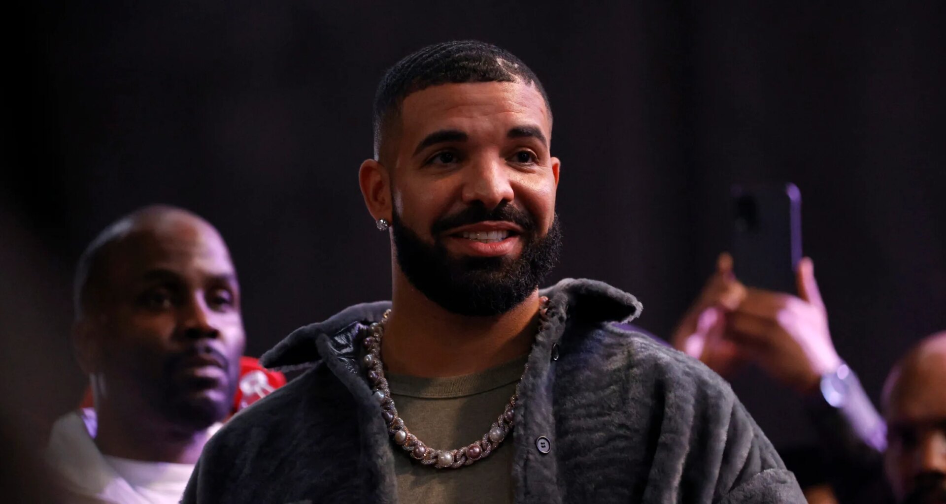 Drake Likes Halsey's Video Comparing Kendrick Lamar To Dax