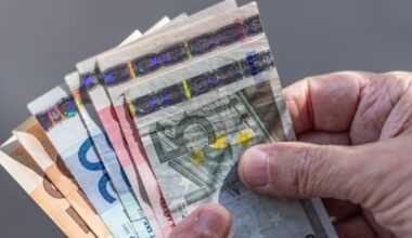 Auto-enrolment looms for workforce that has little understanding of pensions – The Irish Times