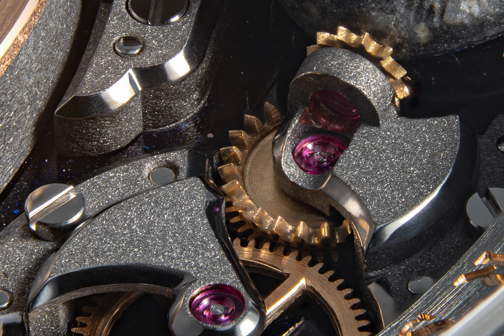 Felipe Pikullik Cal FPMP2 Close Up 2