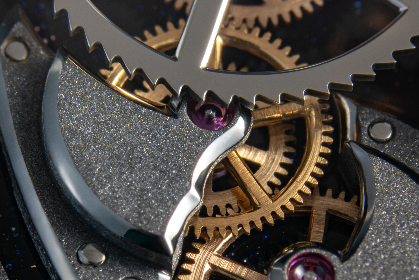 Felipe Pikullik Cal FPMP2 Close Up